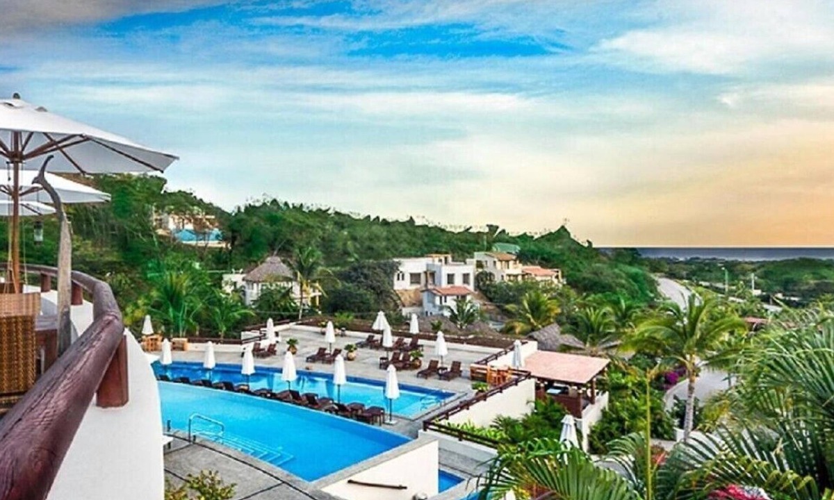 La Cruz de Huanacaxtle Resort | Penthouse Suite at Grand Sirenis