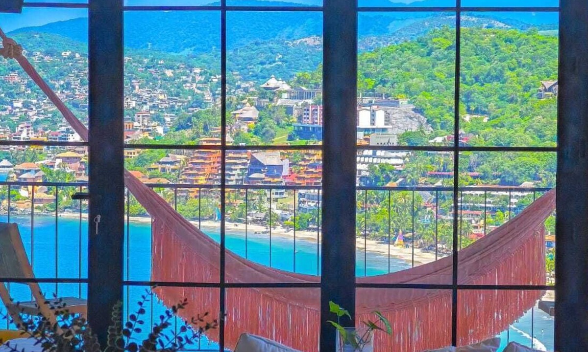 Playa Las Gatas Apartment | PISCIS CONDO Dawn overlooking the most beautiful bay in Mexico.