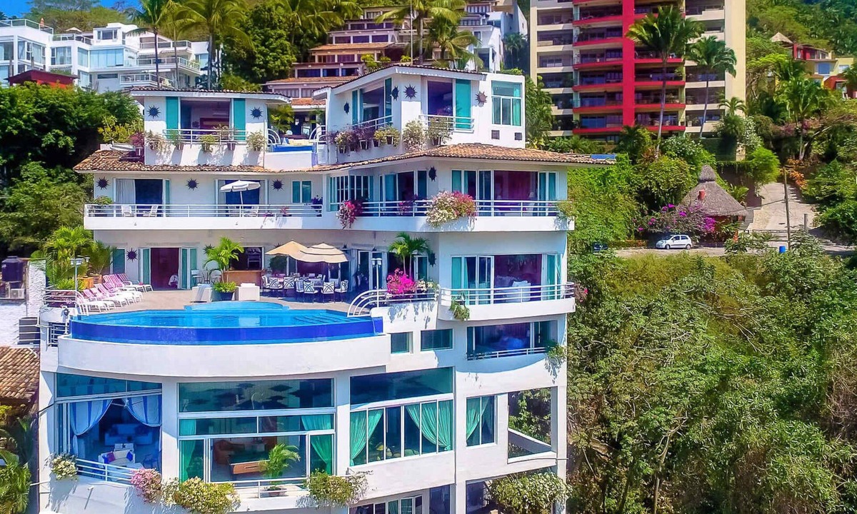 Alta Vista Villa | Please Inquire Before Booking – Luxury Villa