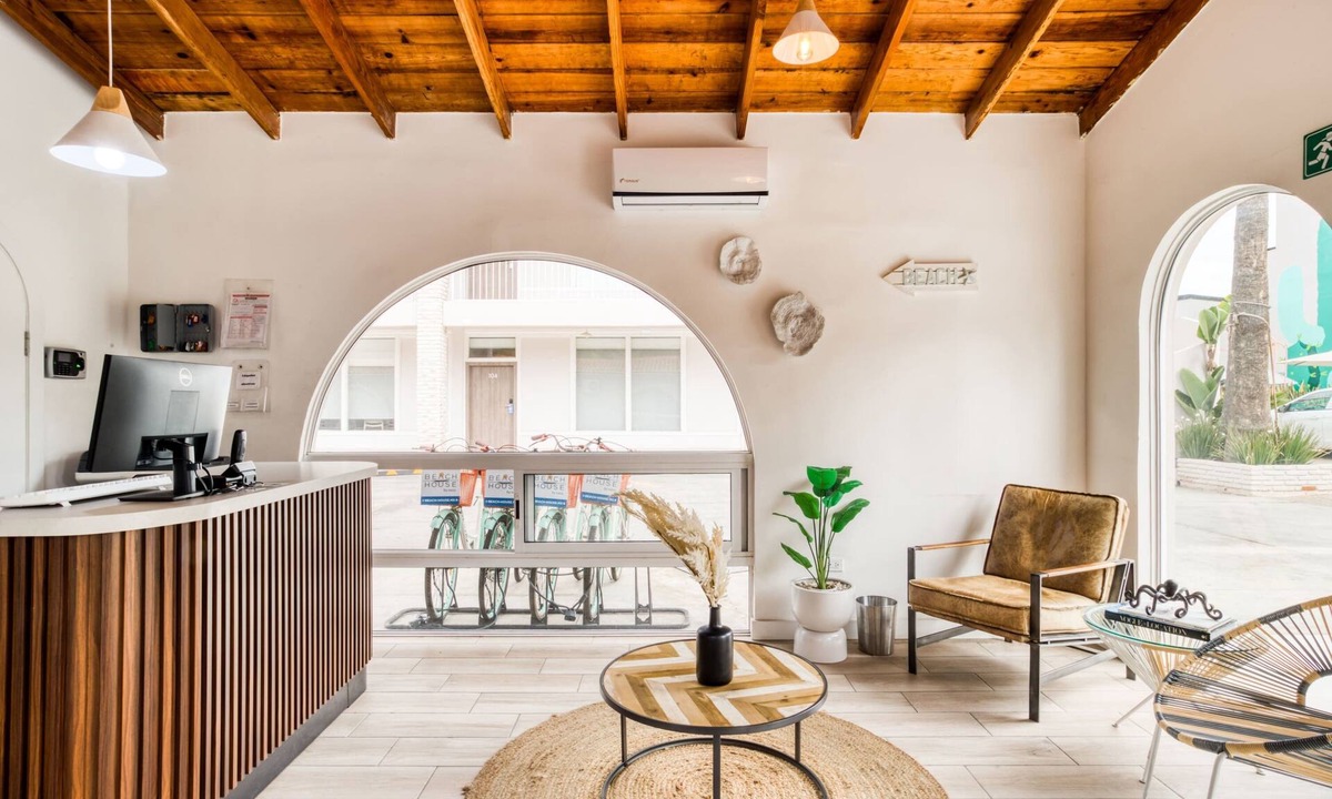 Playa Ensenada Apartment | Pool & Jacuzzi: Cute Studio Near the Beach: Daily HSKP