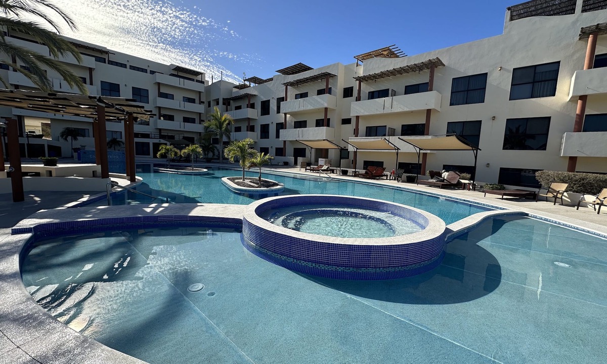 La Ventana Villa | Poolside Villa 4 at Club Cerralvo with AC/WiFi and walking distance to beaches