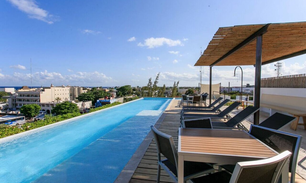 Centro Apartment | Prime Location PH w/Jacuzzi Roof top Pool close5th
