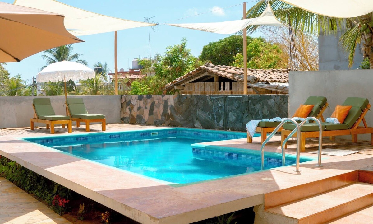 Brisas de Zicatela Apartment | Private loft -Pool- Walk Everywhere La Punta-Kitchen & Wi-Fi-Free Breakfast