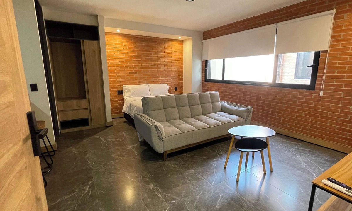 Lafayette Apartment | Private Loft Walking Distance from CAS | Duna S.