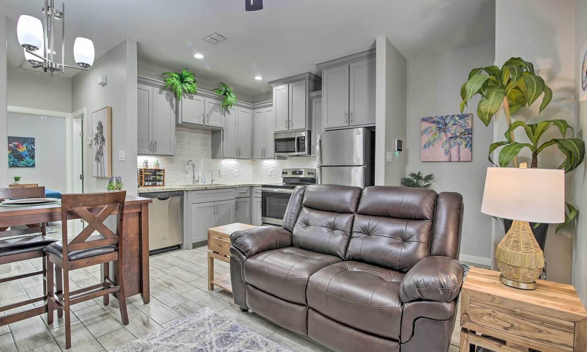 Edinburg Apartment | Private Patio: Edinburg Couple's Retreat!