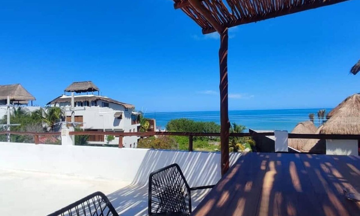 Isla Holbox Apartment | Private Rooftop, Sea Views, Full Kitchen, PH