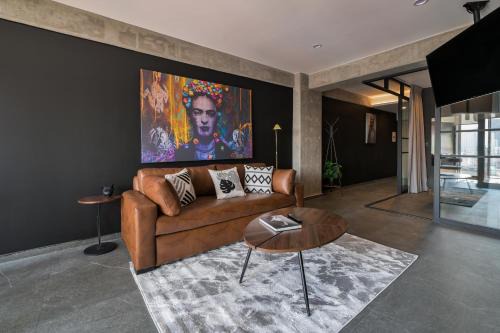 Cuauhtemoc Apartment | Private terrace overlooking the Monument to the Revolution