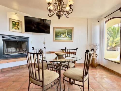 Playas de Rosarito Apartment | Puerto Nuevo Surf Villa Flores 2BR with pool