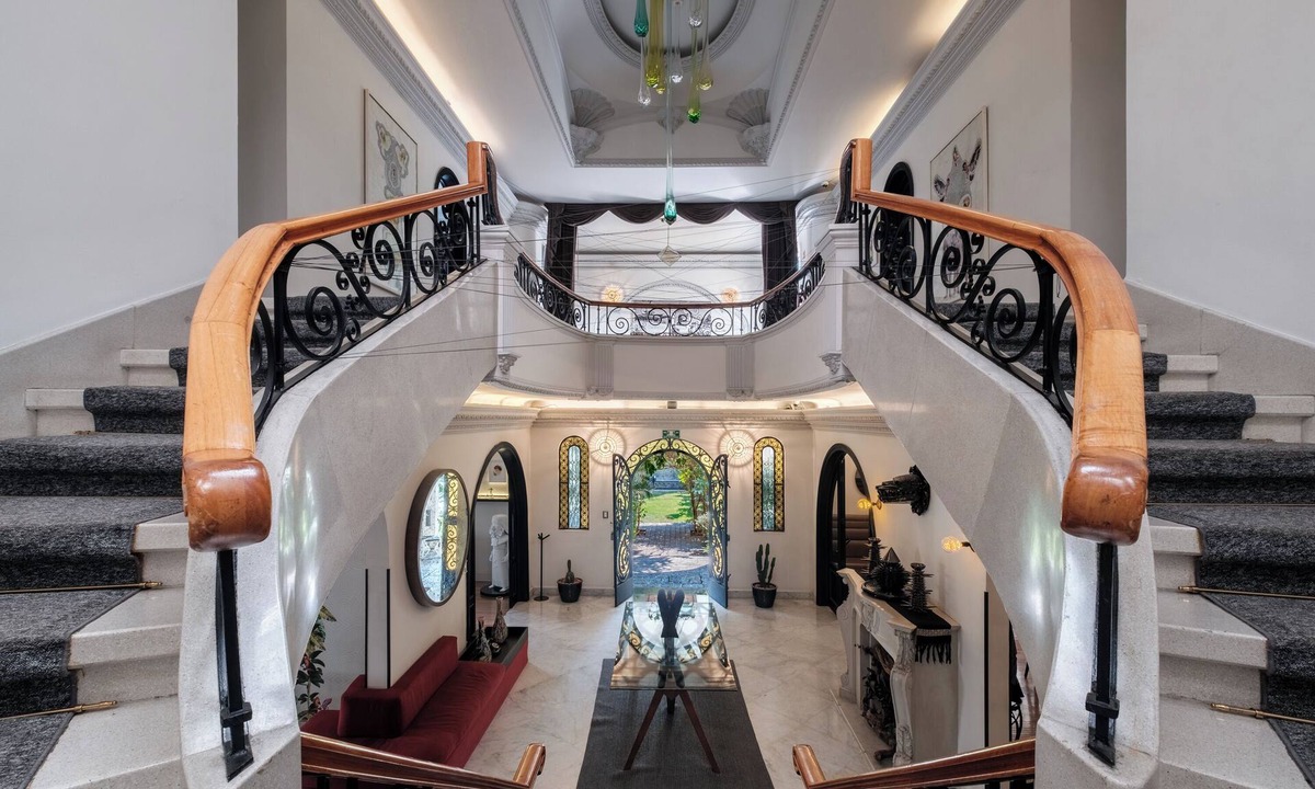 Miguel Hidalgo Bed & Breakfast | Pug Seal Polanco Allan Poe