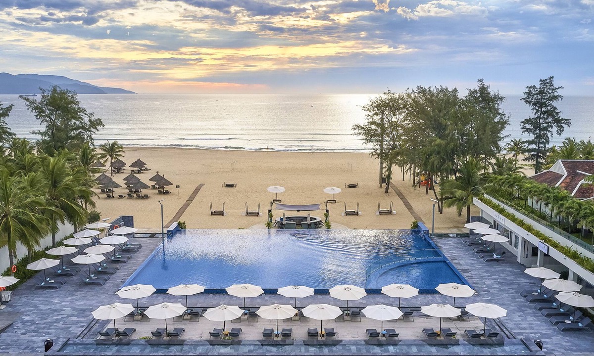 Ngu Hanh Son Resort | Pullman Danang Beach Resort