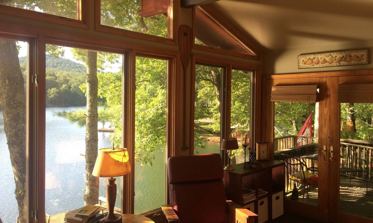 Mountain Rest Cabin | Quaint two bedroom cabin just a few steps away from and on Mountain Rest Lake.