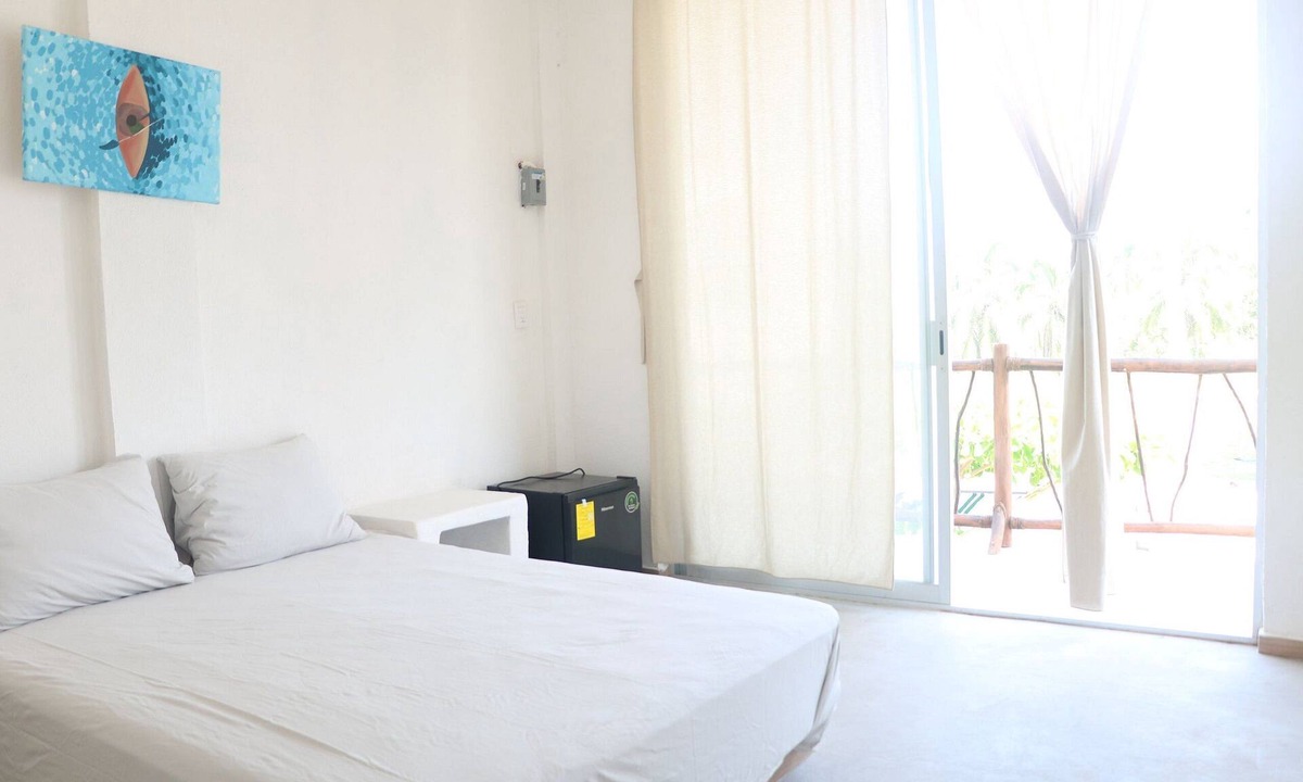 Zihuatanejo Hotel | Queen size Superior basic Room