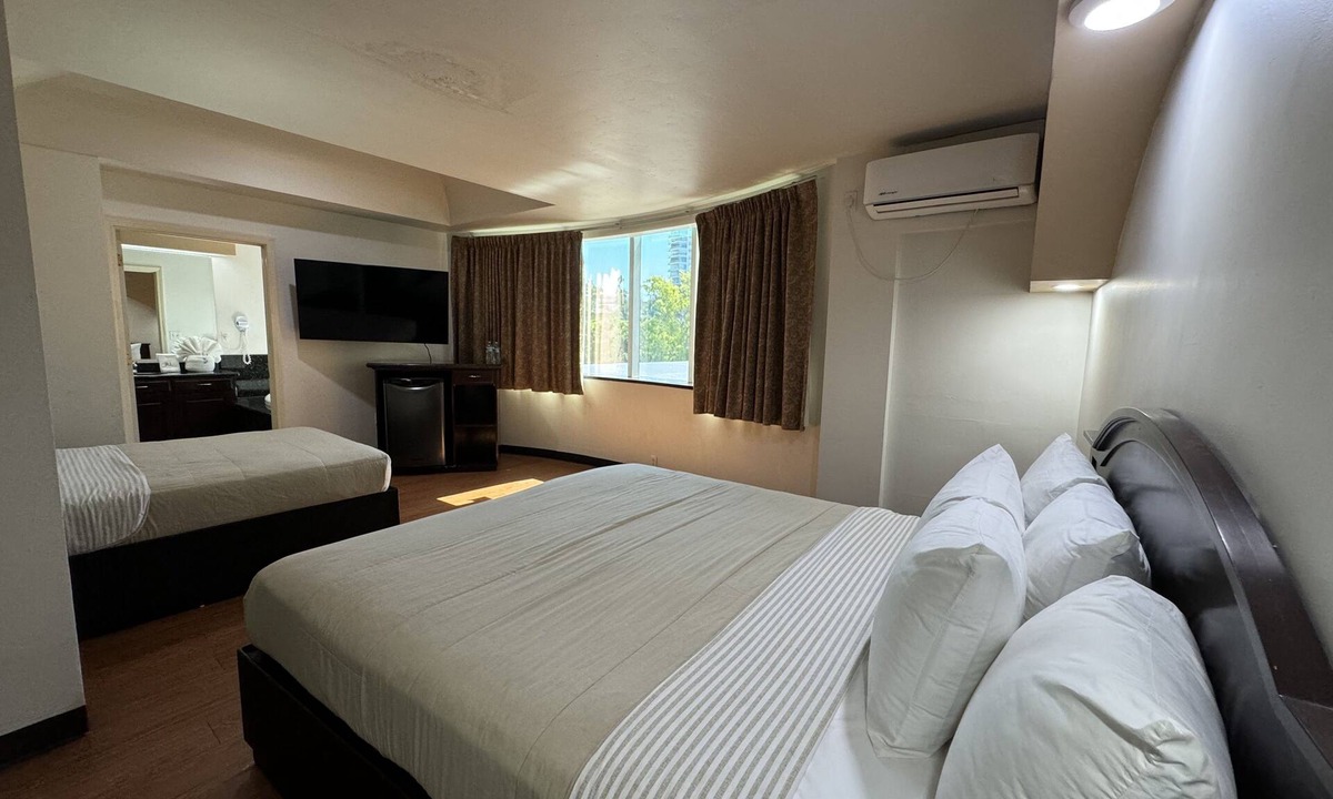 Tijuana Hotel | R INN de TJ