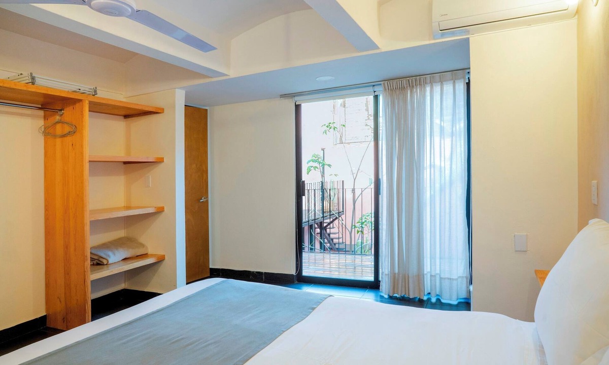 Calzada Madero Condo | REGIONES - ISTMO · ASpacious 3 Bedroom Apt Upper Room