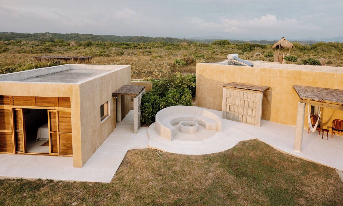 Santa Maria Tonameca Villa | Remote and private beachfront villa- Casa Rebelde (pet friendly)