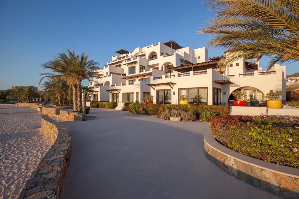 La Paz Villa | Residence 101-102 Playa De La Paz by Cabo Villas