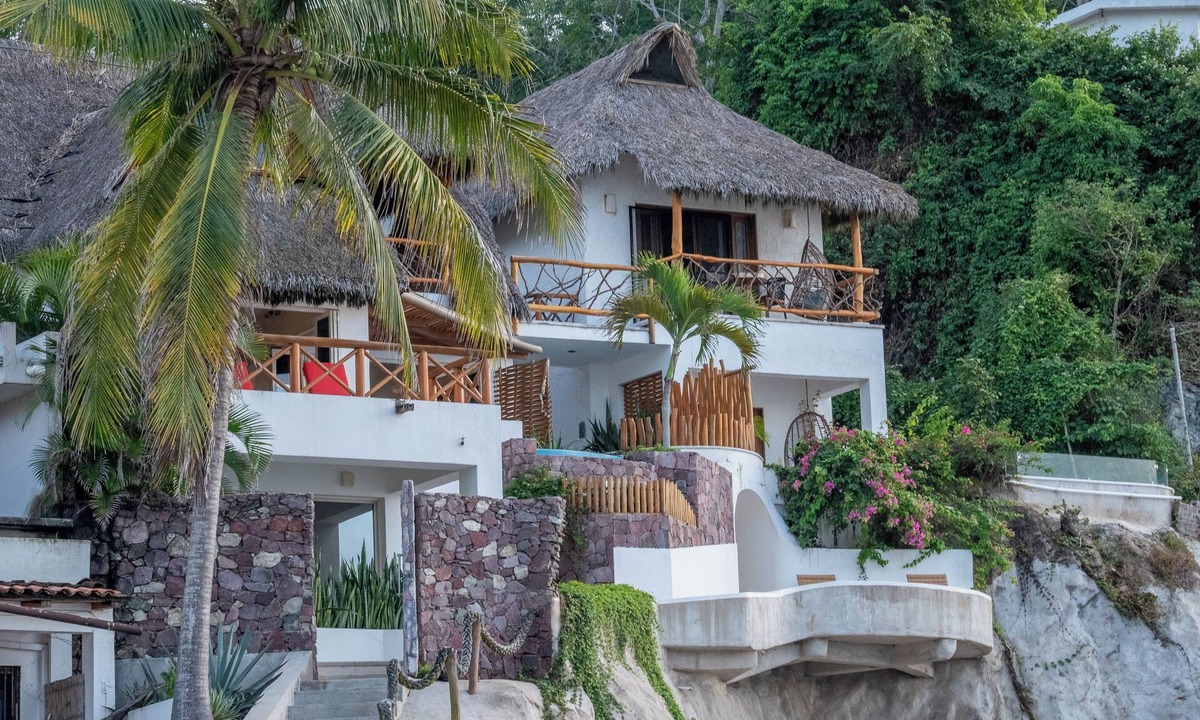La Manzanilla House | Right in front of the sea! Maguey House