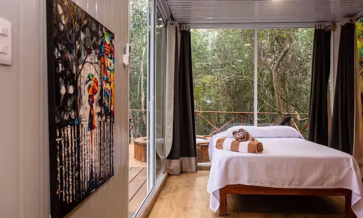 Akumal Cabin | Romantic Getaway in the Jungle with AC