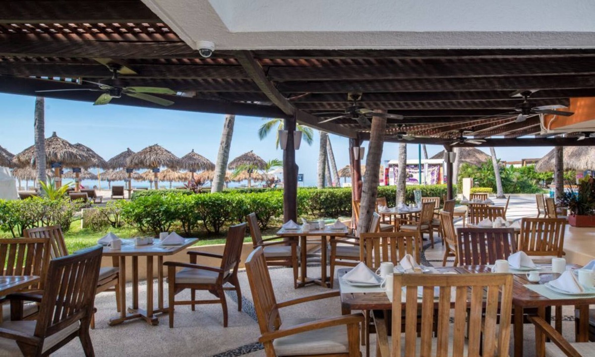 Marina Vallarta Condo | Romantic 2BR Condo with Private Balcony