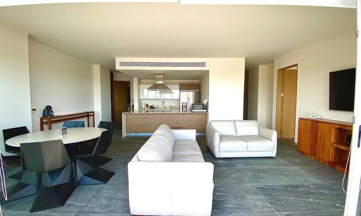 Zona Hotelera Apartment | Rooftop pool- family apartment- ocean view -close