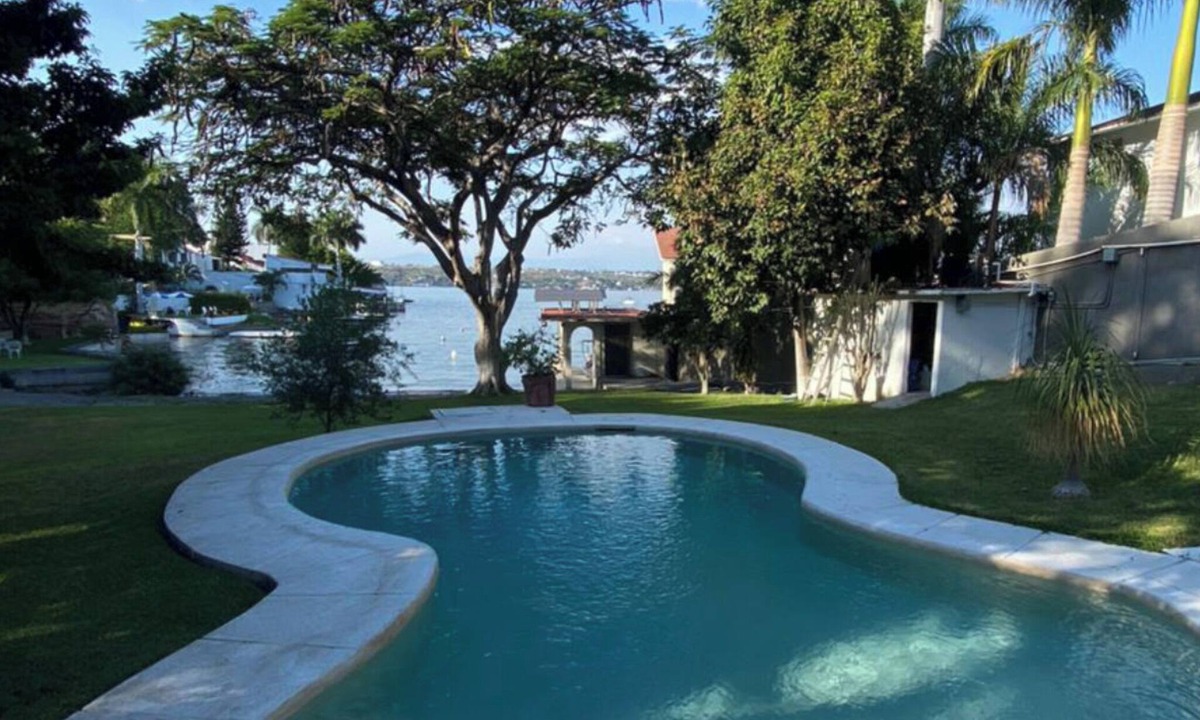 Tequesquitengo House | Room in House - Dream House on Lake Tequesquitengo