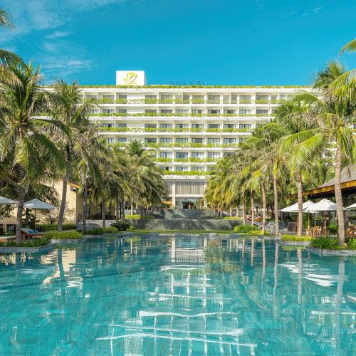 Tuy Hoa Hotel | Rosa Alba Resort & Villas Tuy Hoa