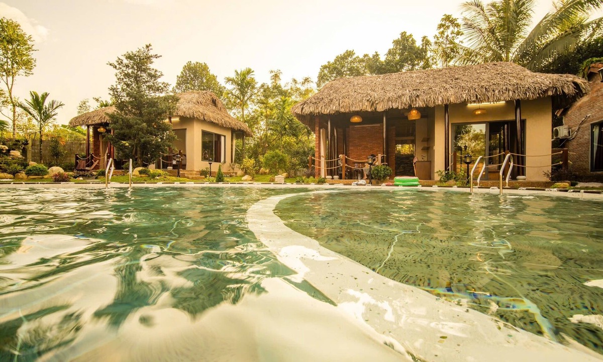 Hoa Vang House | Salt Electrolysis Pool & Koi pond 1BR Ba Na Hills