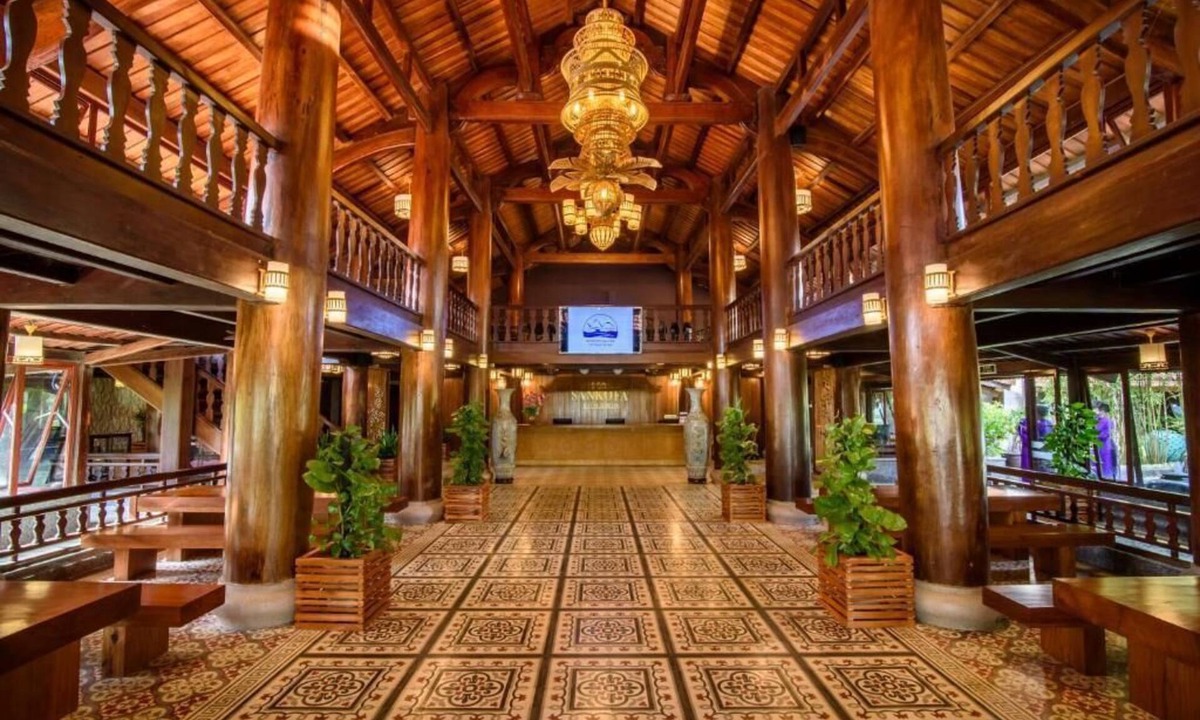 Huong Tra Hotel | Sankofa Village Hill Resort and Spa
