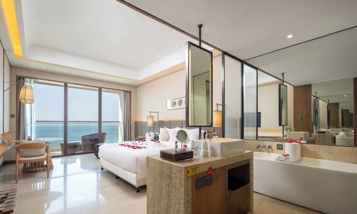 Sanya Hotel | Sanya Harman Hotel with tropical rainforest mountain view, sea view, harbor view
