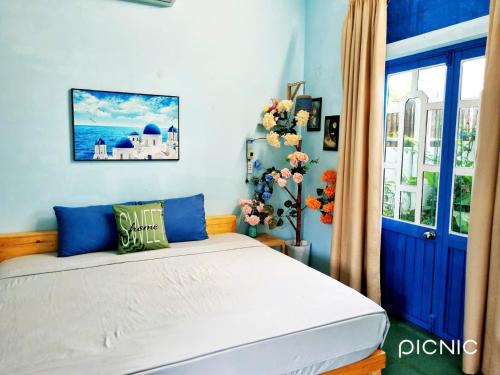 Dong Hoi Apartment | Sea Sunrise House - Căn hộ du lịch 2 phòng ngủ, phòng khách và bếp