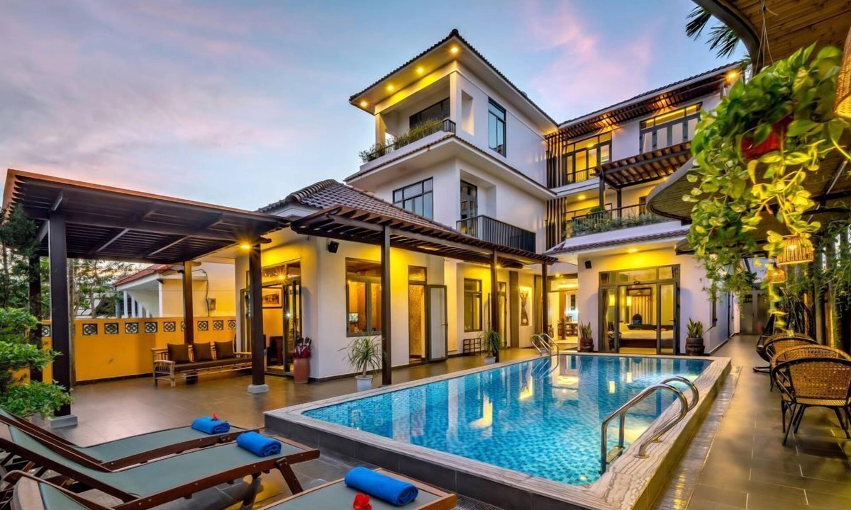 Cam Chau Hotel | Serene River Villa