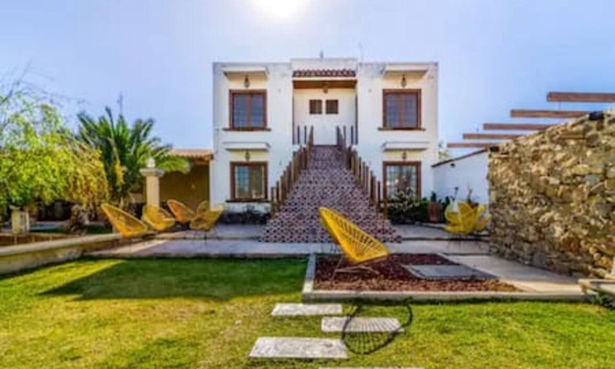 Tlajomulco de Zuniga House | Serene Villa Escape | Peaceful Pool + Garden Views