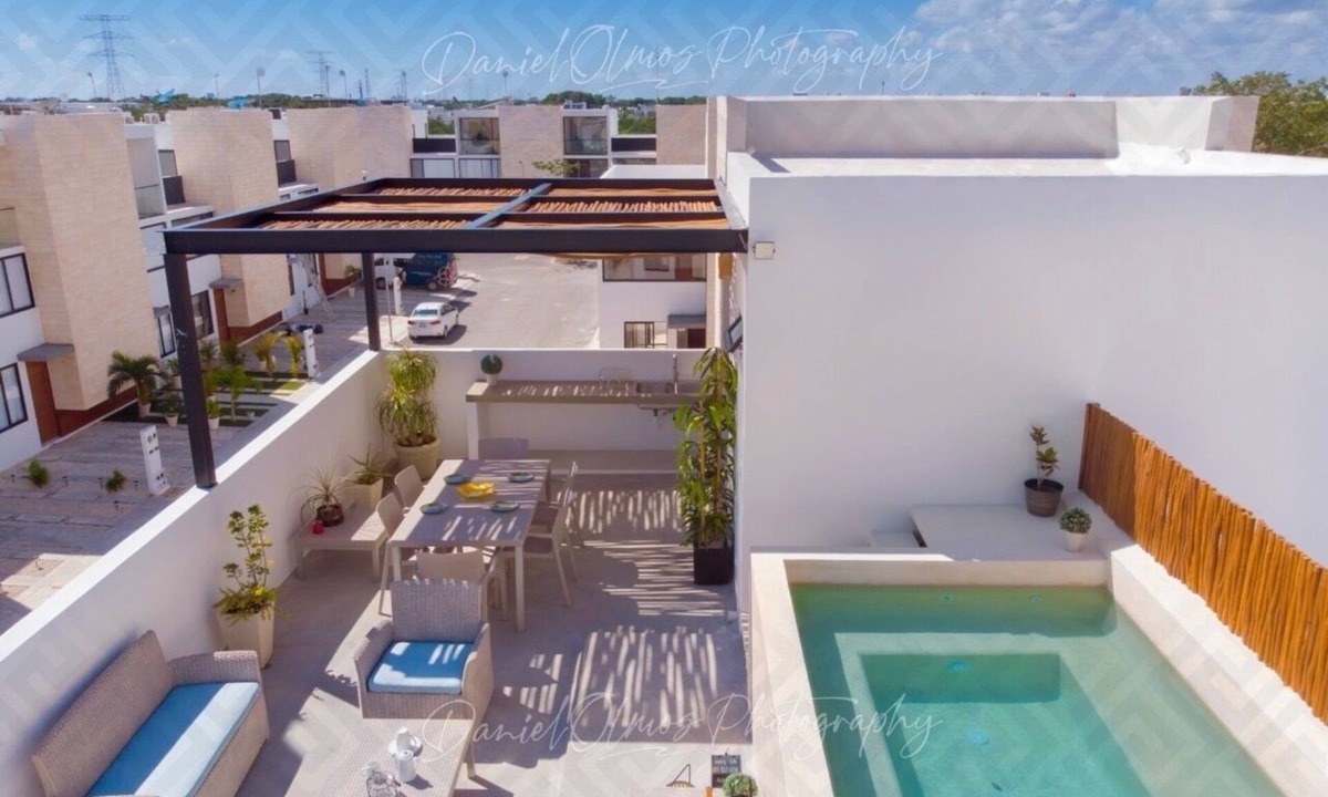 Puerto Juarez House | Shared Stay at this Home, 5 minutes from 5ta Avenida and Punta Esmeralda Beach