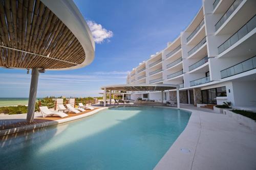 Miramar Apartment | SIELA Oceanfront Luxury 4 BR Villa