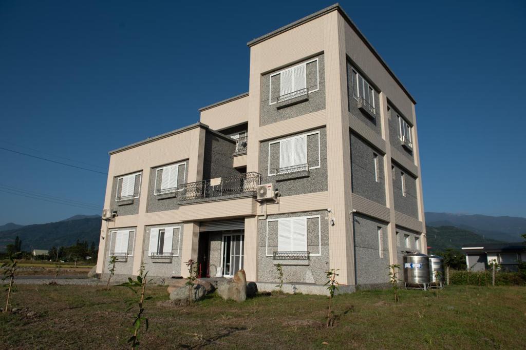 Taitung Bed & Breakfast | Silver Blue B&B