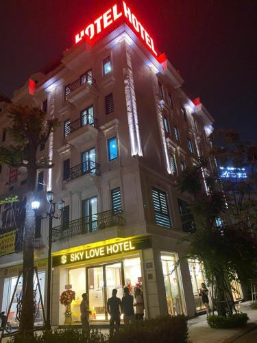 Ha Dong Hotel | Sky Love Hotel