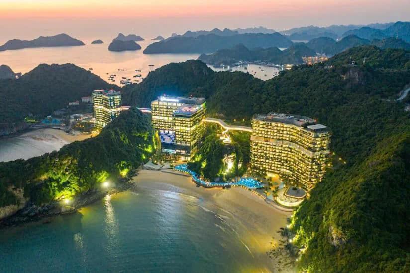 Cat Hai Hotel | Sky Villa Premier Ocean View Flamingo Cát Bà