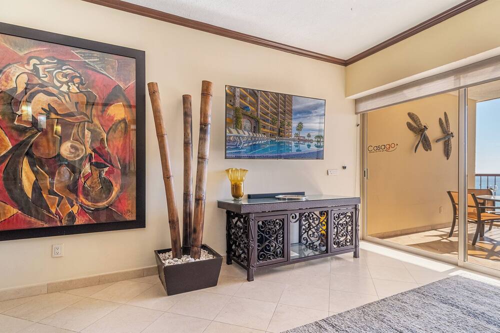Bella Vista Condo | Sonoran Sky