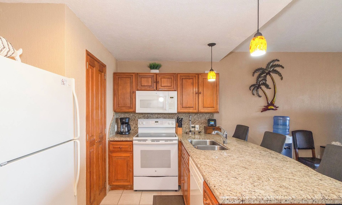 Puerto Penasco Condo | Sonoran Spa N507 - 1 BR Next to the Pool, High Speed Wi-Fi - Beachfront Upper Floor Luxury Condo