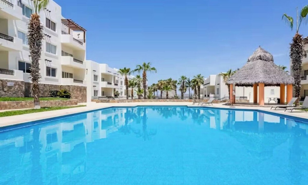 Libertad Apartment | Spacious bright 2-bedroom apartment with pools and gym, beautiful Cabo San Lucas