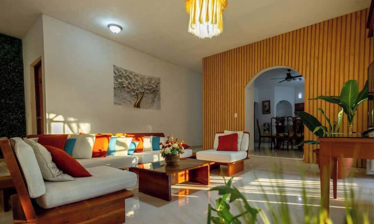 Montecarlo House | Spacious House | 7 BR | Pool, Gym & Terrace