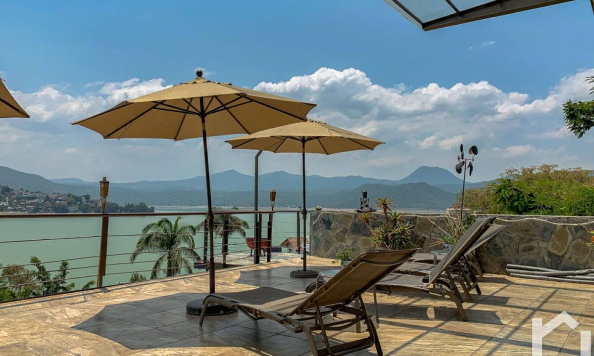 El Santuario House | Spacious House Next to the Sanctuary & Great Views