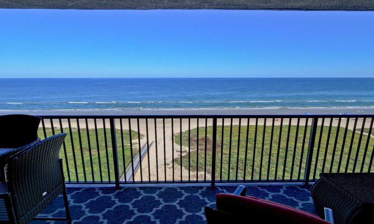 South Padre Island Condo | Specials. Ocean Front Luxury Condo attention to details, many extras!