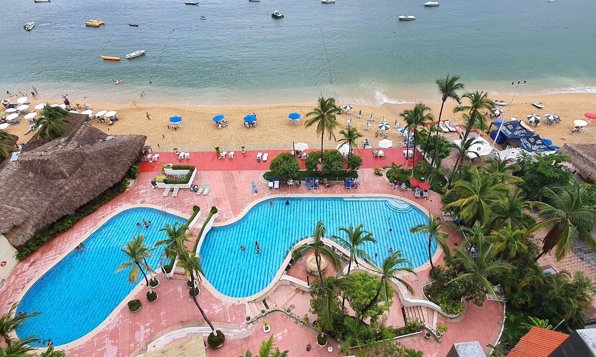 Costa Azul Apartment | Spectacular View: Beachfront Apartment, La Palapa