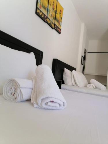 Santa Maria House | Standard Queen Room two beds