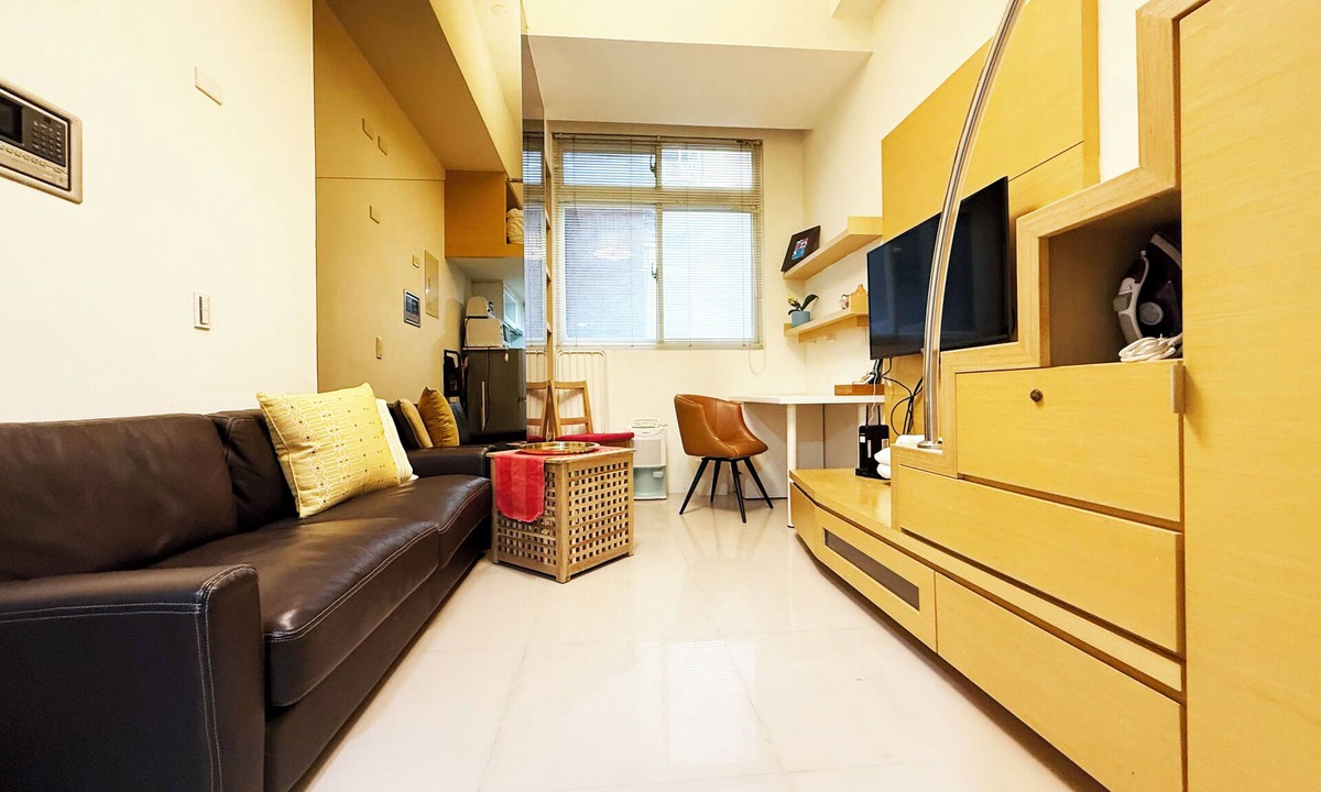 Zhongshan Apartment | STARJOPHIEL- Cozy Loft Apartment near MRT Zhongshan
