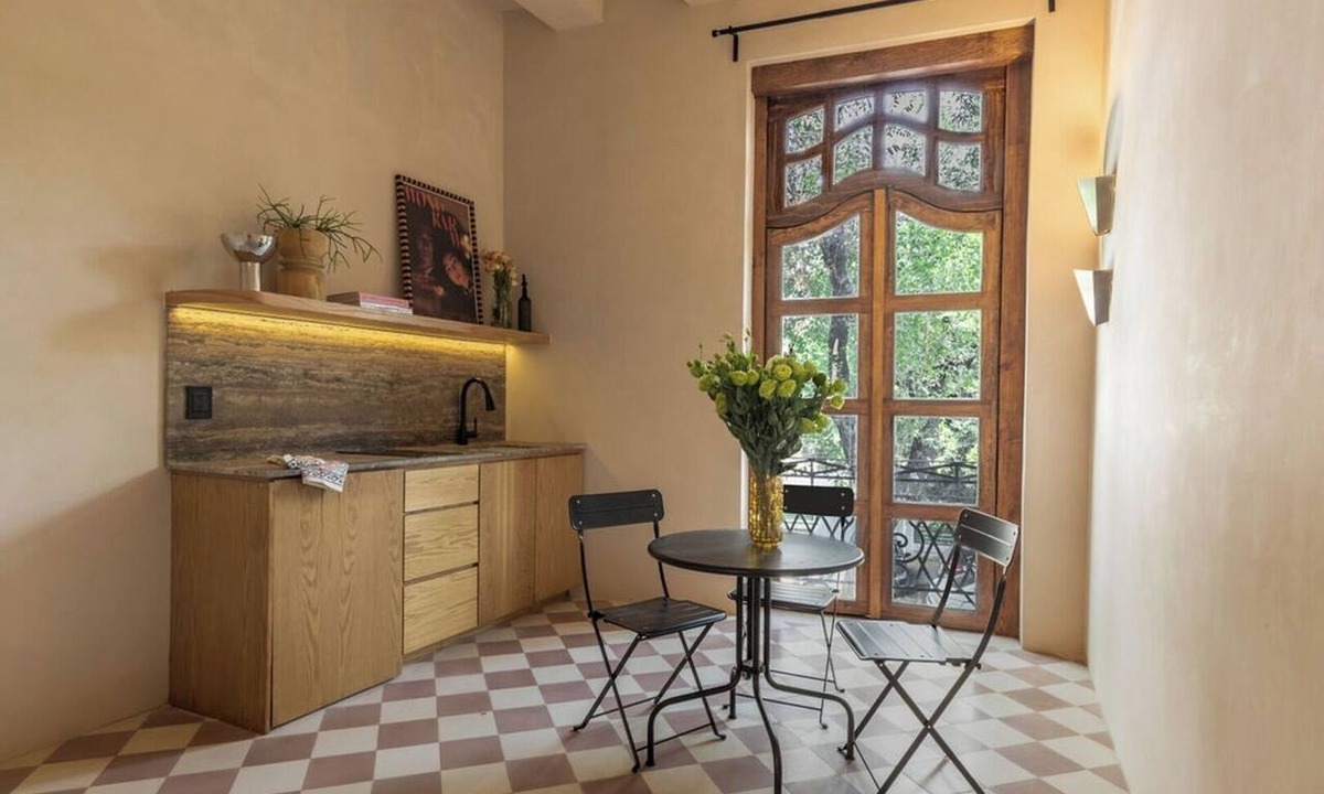 Cuauhtemoc Apartment | Stay in a Restored 1914 Home | Casa Serapio