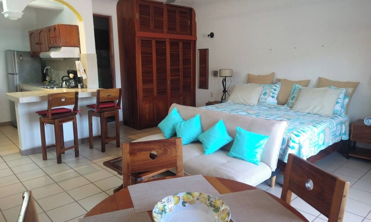 Centro Apartment | Steps From Main Beaches & Ocean View From Pool