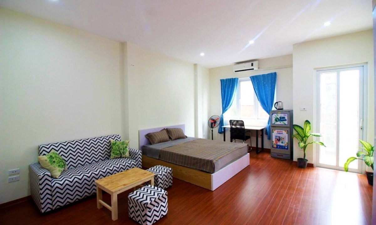 Quang An Apartment | Studio room 4A with balcony