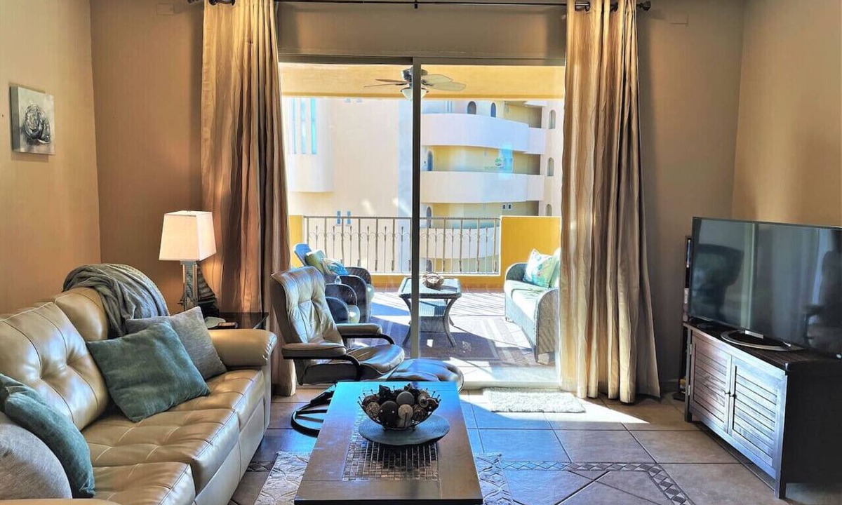 Puerto Penasco Apartment | Stunning 2-Bedroom Condo at Bella Sirena – Ocean Views, Pools, and Beachfront Bliss!